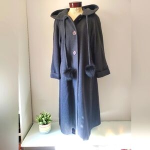 VINTAGE Anna Collections wool & cashmere full length coat.